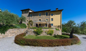 Luxury 6-bed Tuscan Villa near Lucca, Castelvecchio Di Rocca Barbena